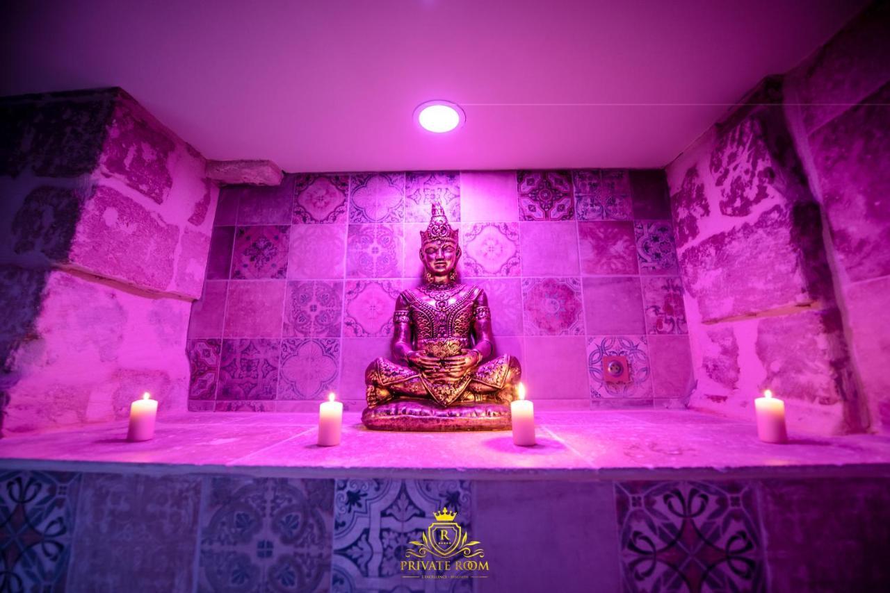 Liefdeshotel L'excellence - Luxe Sauna, Hammam & Jaccuzzi 2*